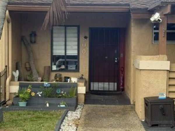 900 NW 79th Terrace, Plantation, FL 33324