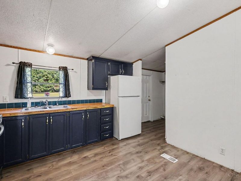 16777 Malady Road, Sterling Township, OH 45154 Photo 9