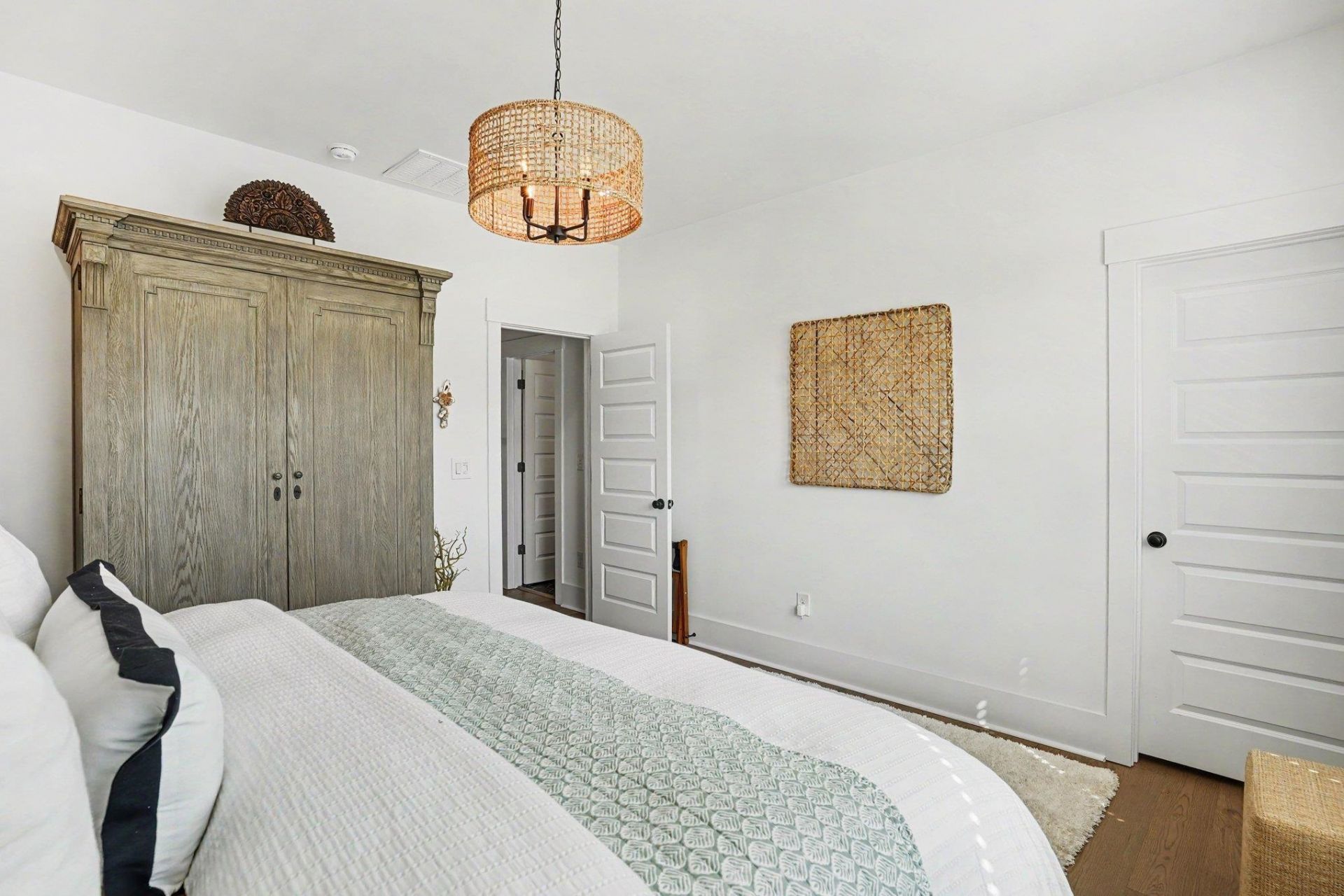 6436 Berg St.  Photo 31