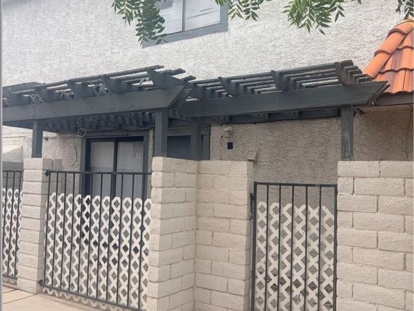 1133 Willow Tree Drive, Unit B, Las Vegas, NV 89128