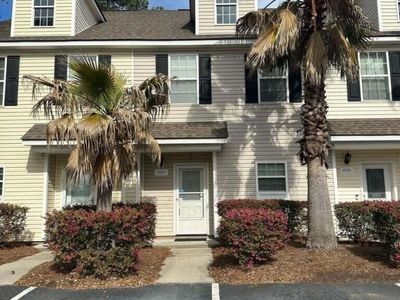 4952 Date Palm Drive, North Charleston, SC 29418