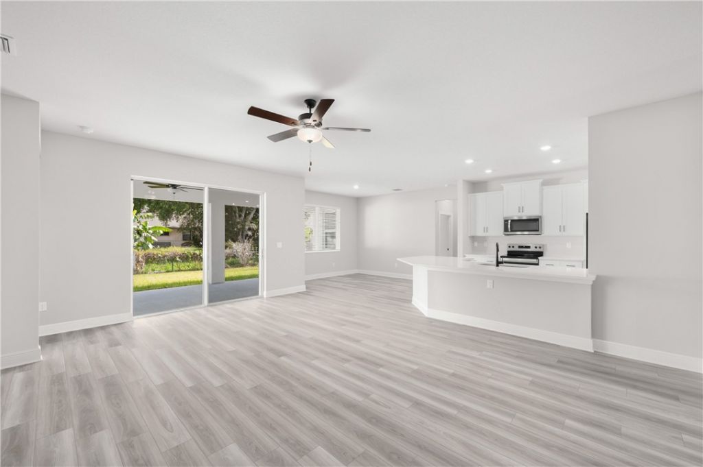 8046 99th Court , Vero Beach, FL 32967 Photo