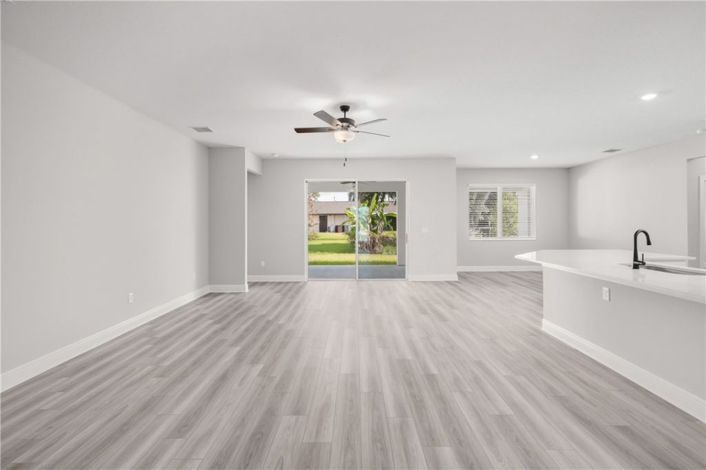 8046 99th Court , Vero Beach, FL 32967 Photo