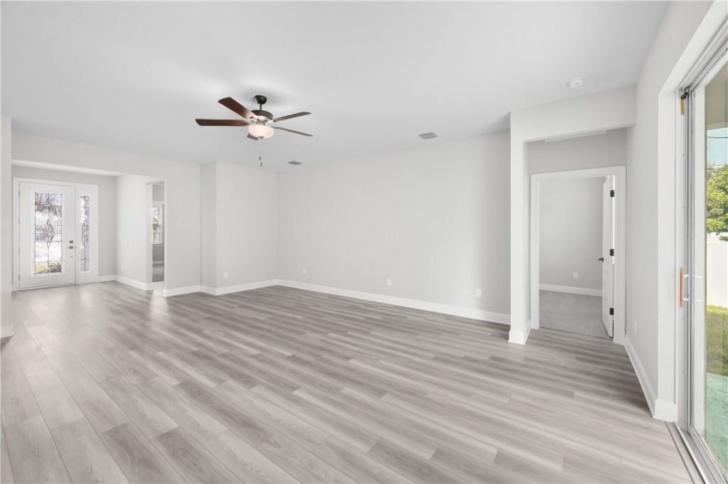 8046 99th Court , Vero Beach, FL 32967 Photo