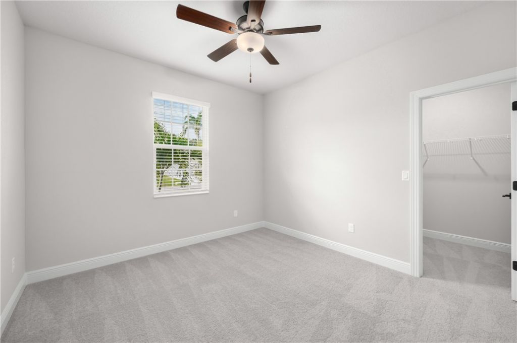 8046 99th Court , Vero Beach, FL 32967 Photo