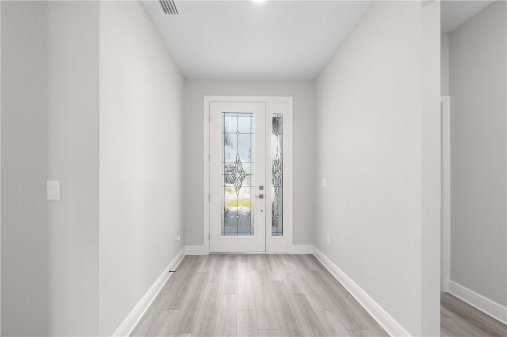 8046 99th Court , Vero Beach, FL 32967 Photo
