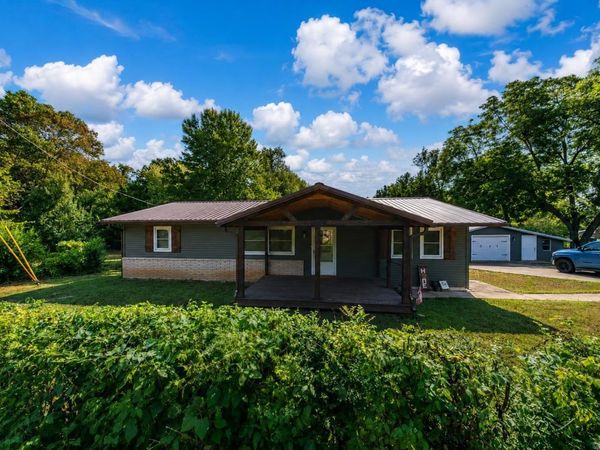 125 N Birch Street, Salem, AR 72576