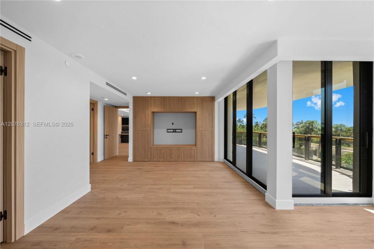 9999 Collins Ave, Unit 3F, Bal Harbour, FL 33154 Photo