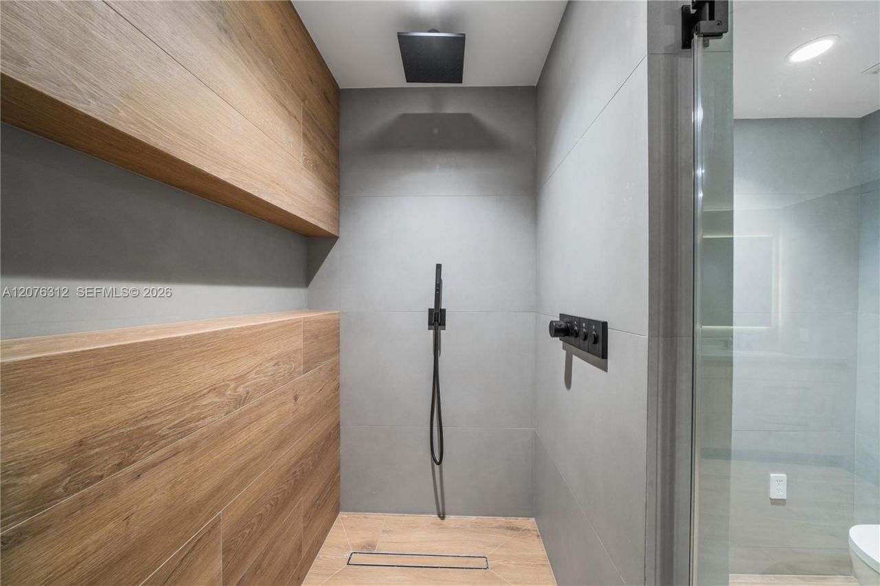 9999 Collins Ave, Unit 3F, Bal Harbour, FL 33154 Photo