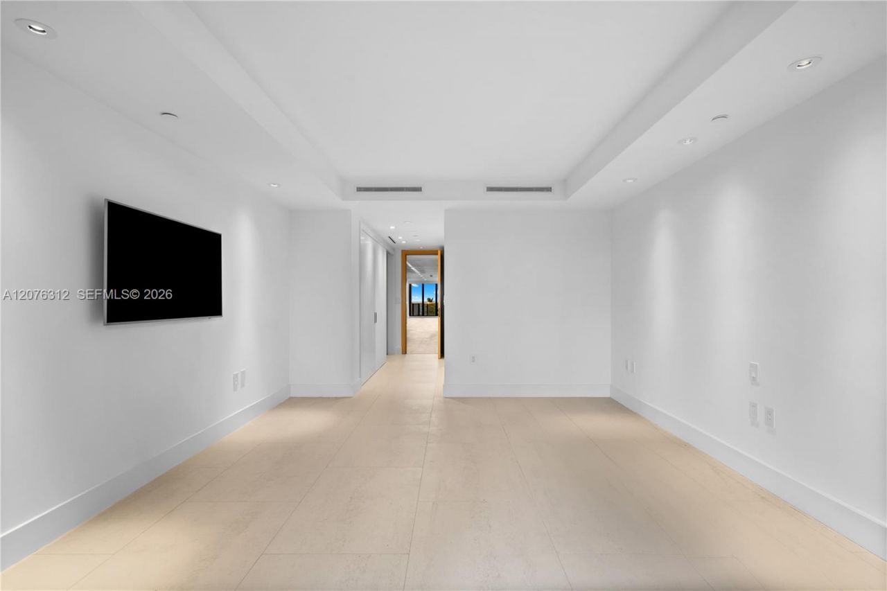 9999 Collins Ave, Unit 3F, Bal Harbour, FL 33154 Photo