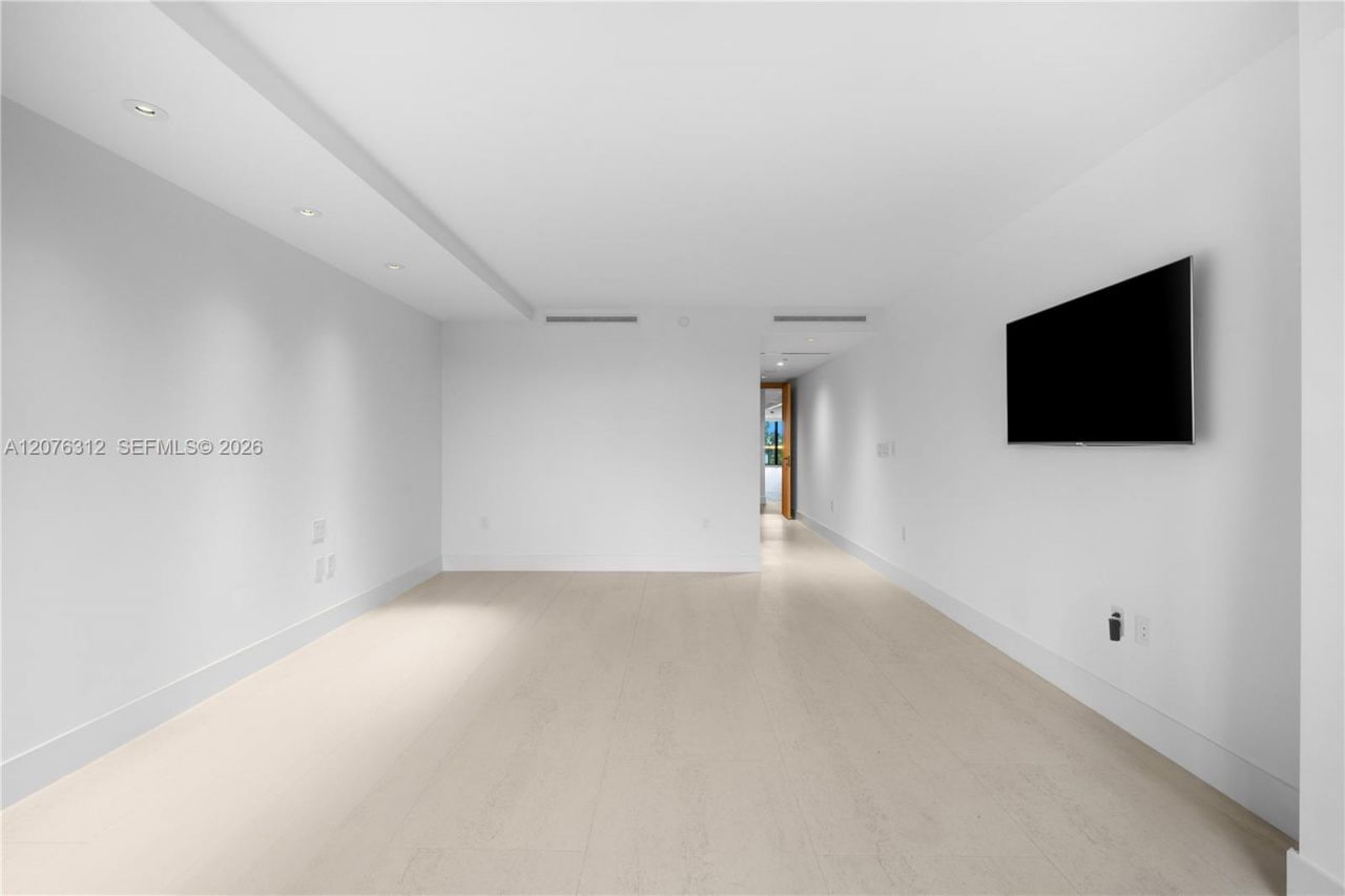 9999 Collins Ave, Unit 3F, Bal Harbour, FL 33154 Photo