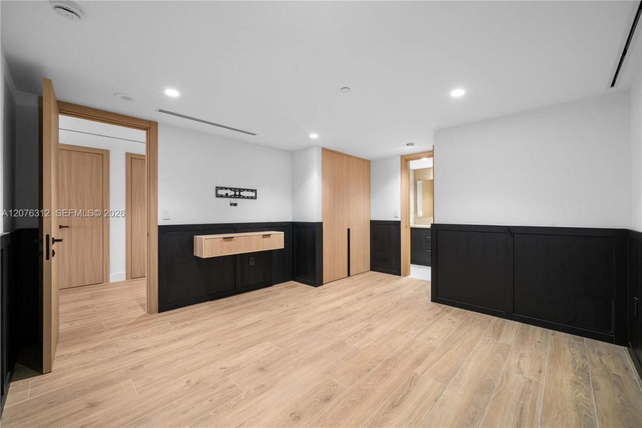 9999 Collins Ave, Unit 3F, Bal Harbour, FL 33154 Photo