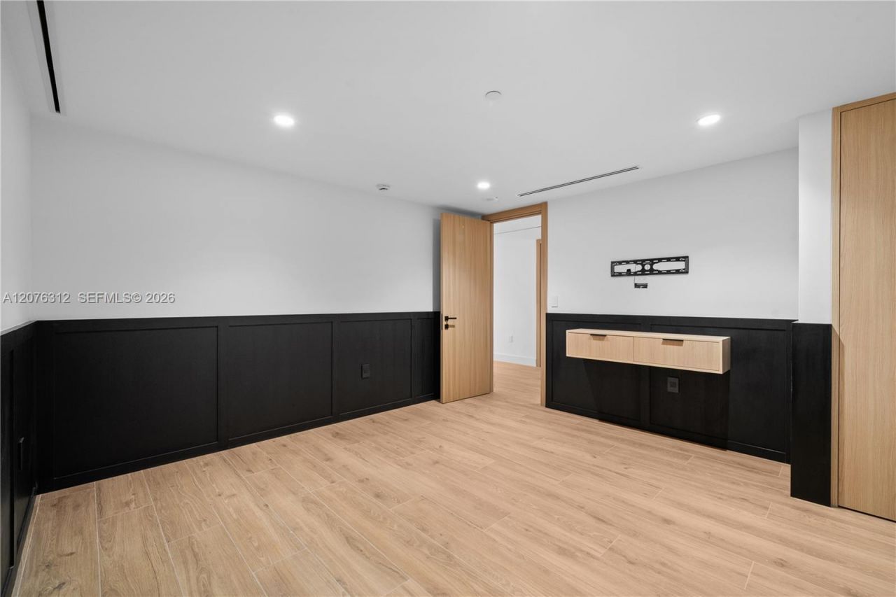 9999 Collins Ave, Unit 3F, Bal Harbour, FL 33154 Photo