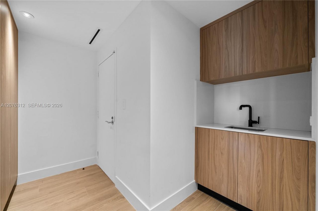 9999 Collins Ave, Unit 3F, Bal Harbour, FL 33154 Photo