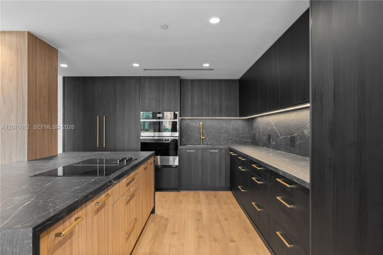 9999 Collins Ave, Unit 3F, Bal Harbour, FL 33154 Photo