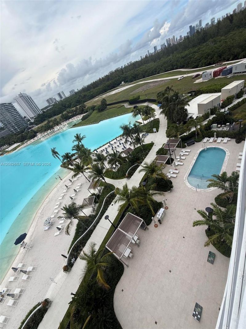 2411 Laguna Circle , Unit 2703, North Miami, FL 33181 Photo
