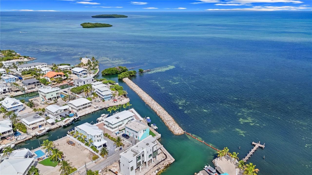 621 Cuda Ln, Unit 2, Key Largo, FL 33037 Photo