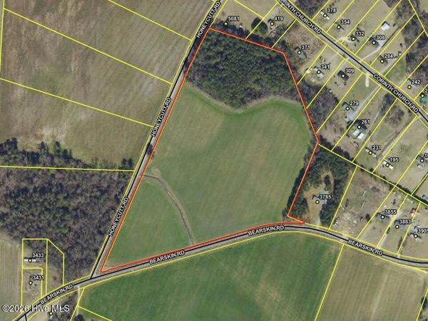 1 Honeycutt Road , Roseboro, NC 28382