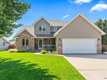 1329 Brewer Drive, Fremont, NE 68025