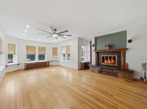 Main Photo