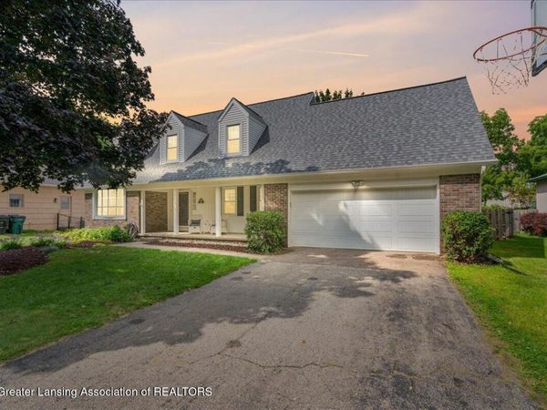 1811 Bramble Drive, East Lansing, MI 48823