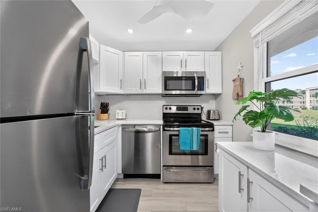 1624 Pine Valley Dr , Unit 117, Fort Myers, FL 33907 Photo