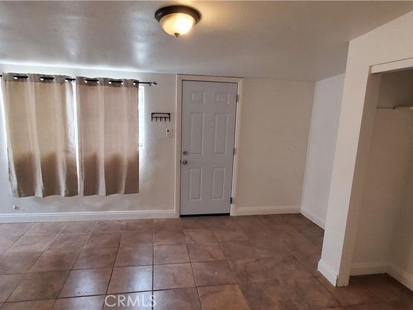 9621 San Vincente Avenue, Unit A, South Gate, CA 90280