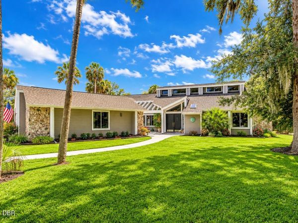 568 Pelican Bay Drive, Daytona Beach, FL 32119