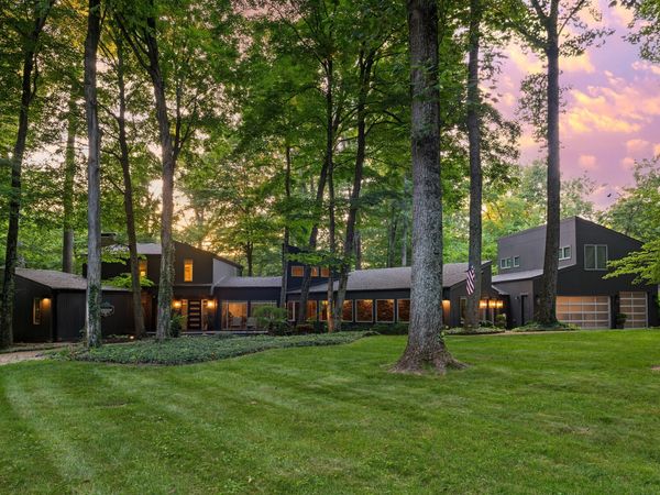 7502 S Susan Lane, Trafalgar, IN 46181