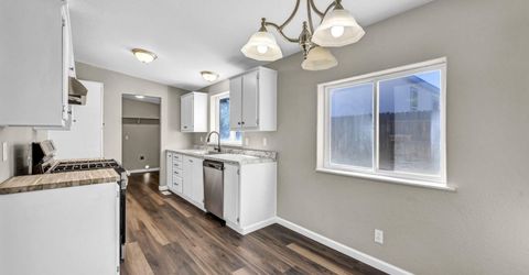 4962 Newport Court, Reno, NV 89506 Photo