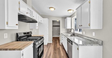 4962 Newport Court, Reno, NV 89506 Photo