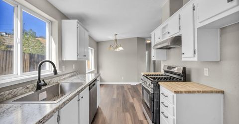 4962 Newport Court, Reno, NV 89506 Photo