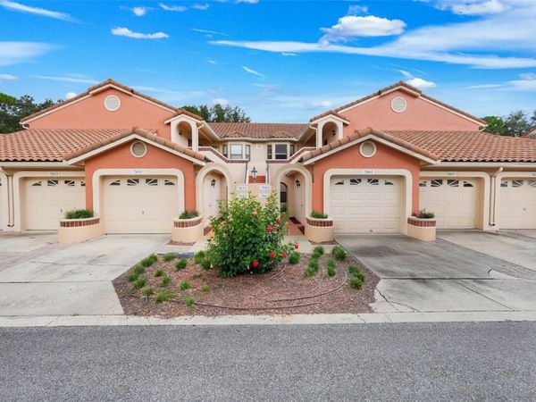 7661 SUGAR BEND DRIVE , Unit 7661, ORLANDO, FL 32819