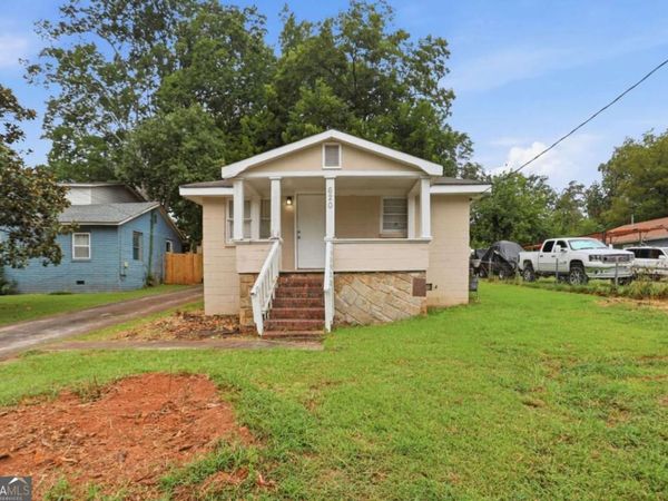 620 Gibbons Drive, Scottdale, GA 30079