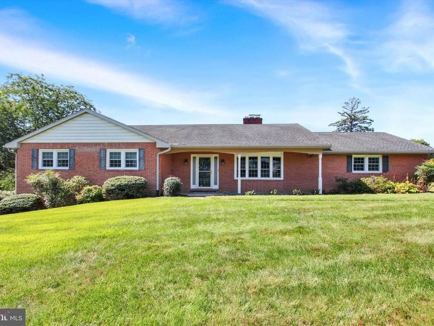 9130 Meadowbrook Drive, Waynesboro, PA 17268 Main Photo
