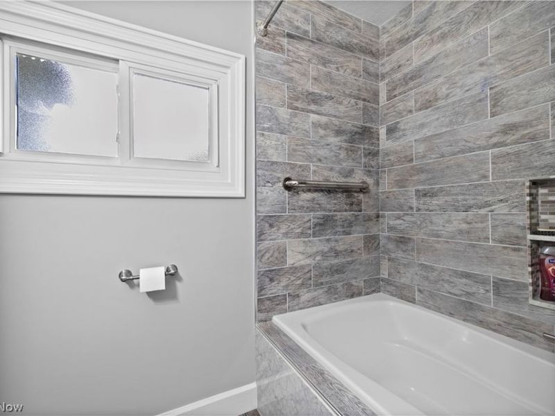 225 Forest Street, Lagrange, OH 44050 Photo 14