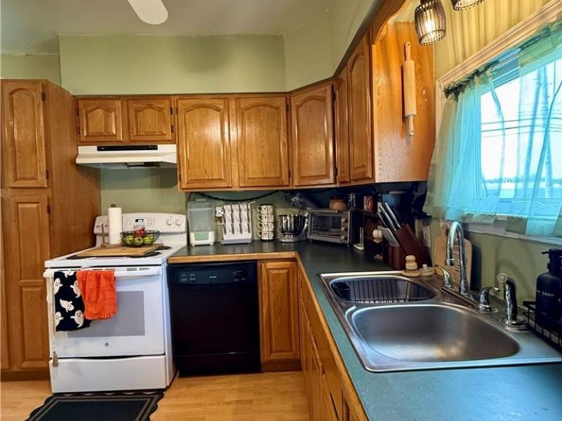 731 N Lisbon Street, Carrollton, OH 44615 Photo 10