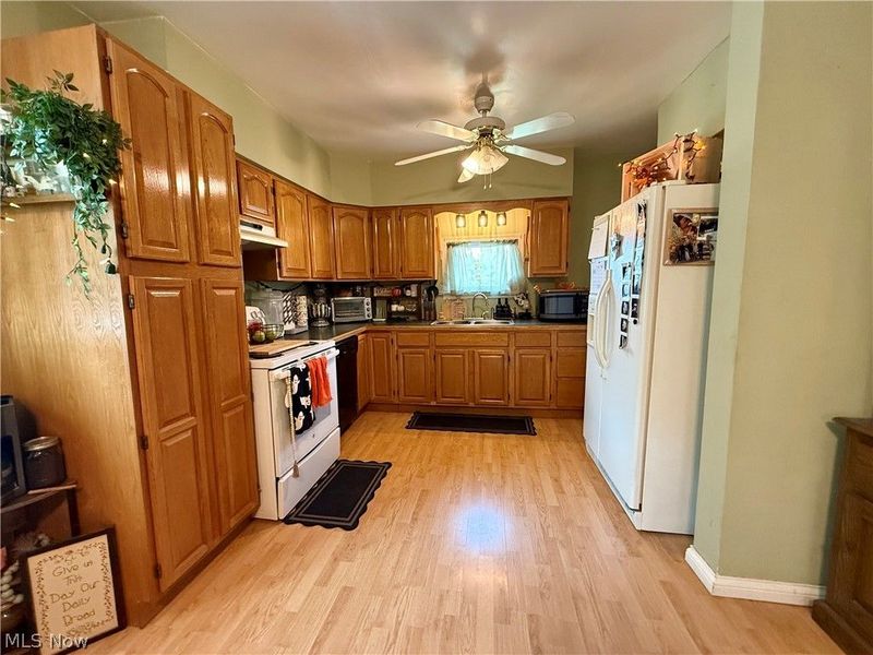 731 N Lisbon Street, Carrollton, OH 44615 Photo 9