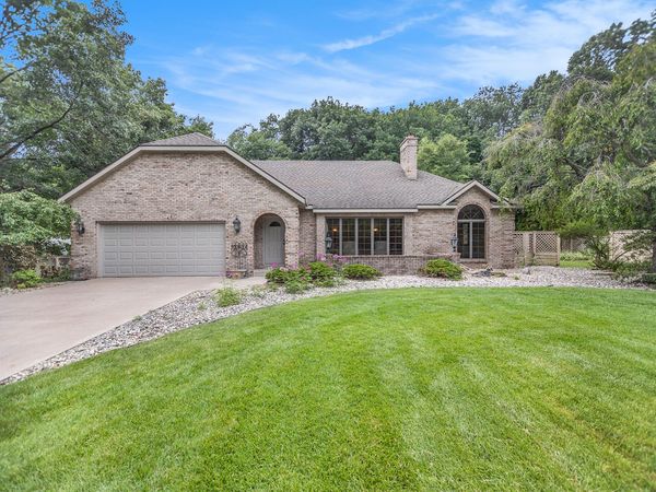 432 N Division Avenue, Holland, MI 49424