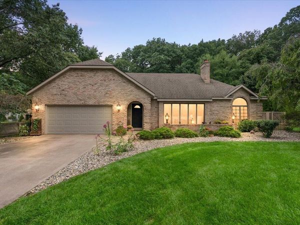 432 N Division Avenue, Holland, MI 49424