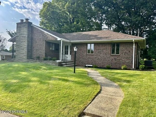 16 Charlotte Street, Sayreville, NJ 08872