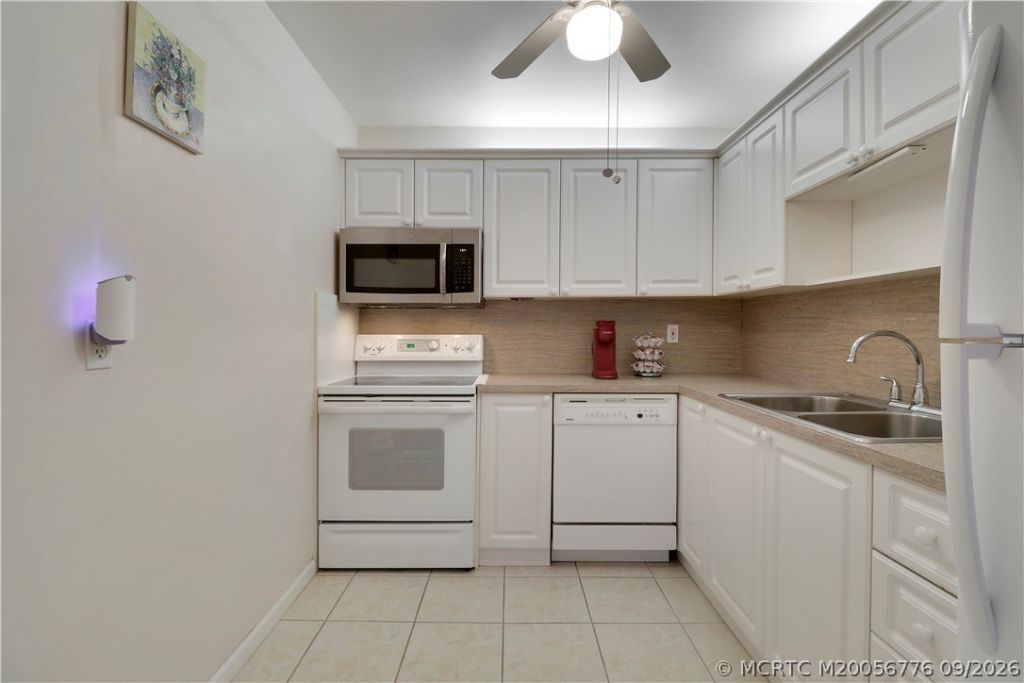 10083 42nd Terrace S, Unit 123, Boynton Beach, FL 33436 Photo
