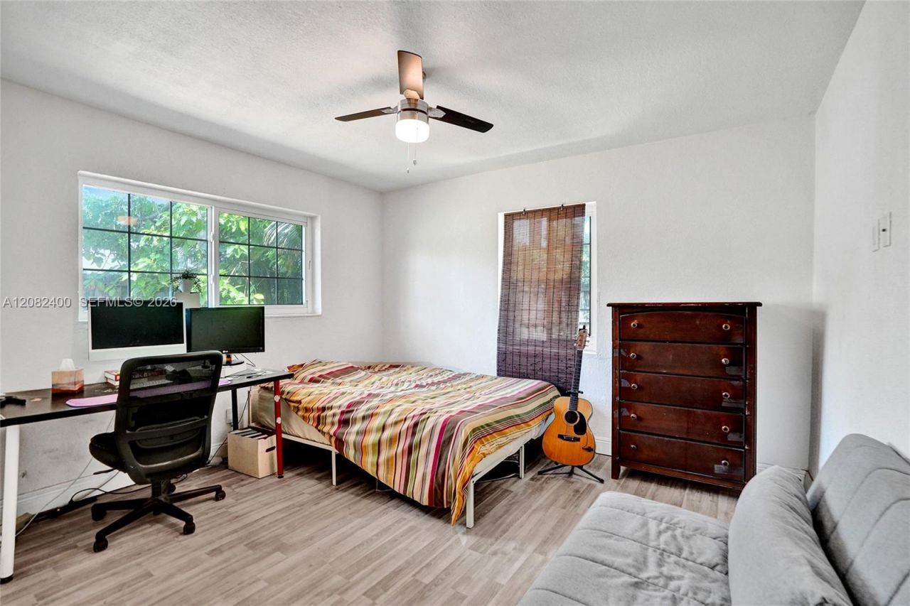 1124 NW 16th St , Fort Lauderdale, FL 33311 Photo