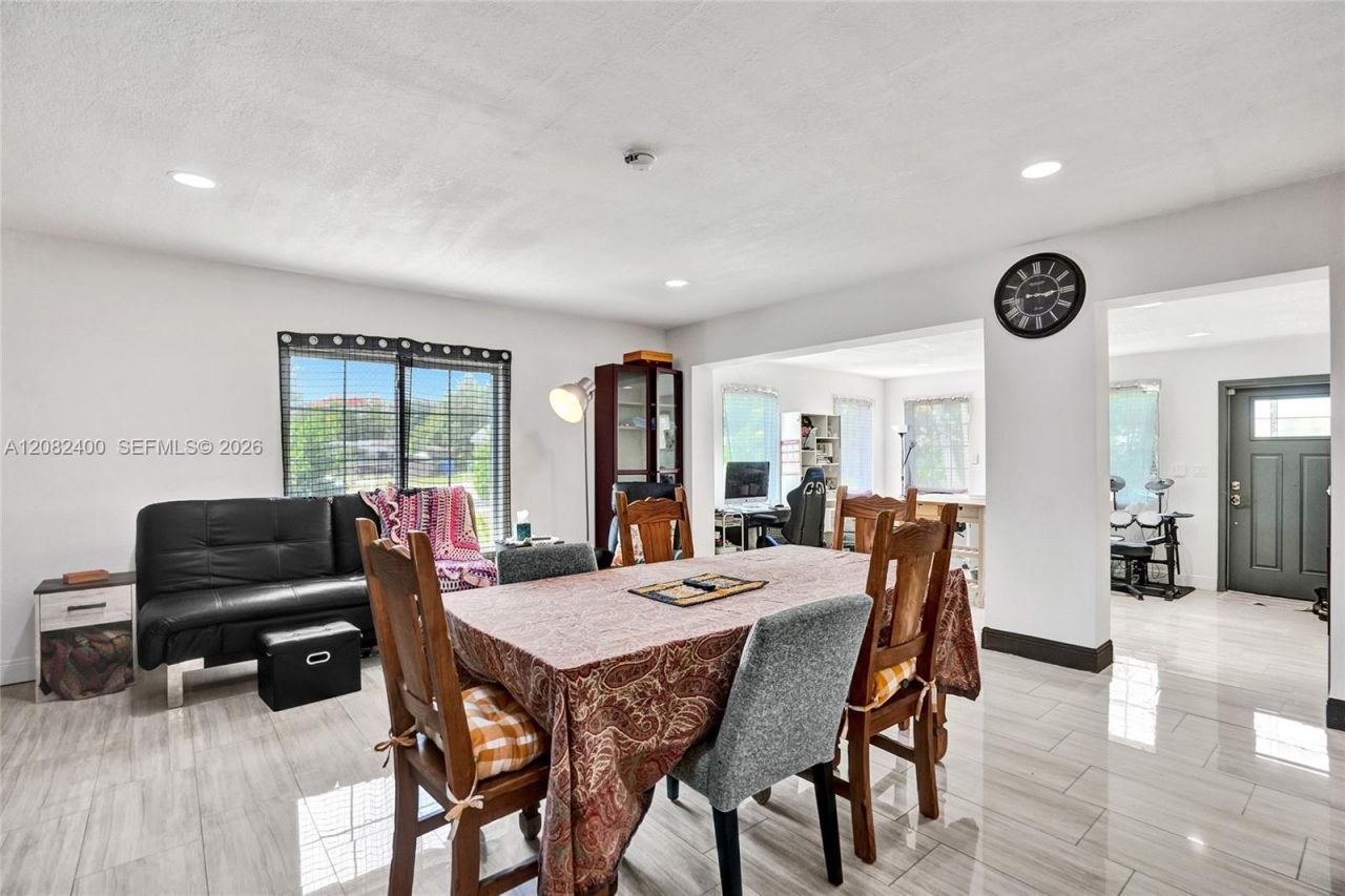 1124 NW 16th St , Fort Lauderdale, FL 33311 Photo