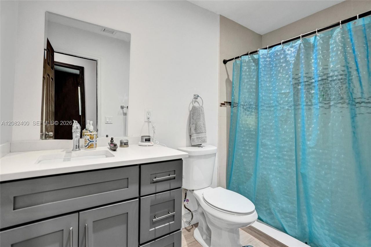 1124 NW 16th St , Fort Lauderdale, FL 33311 Photo