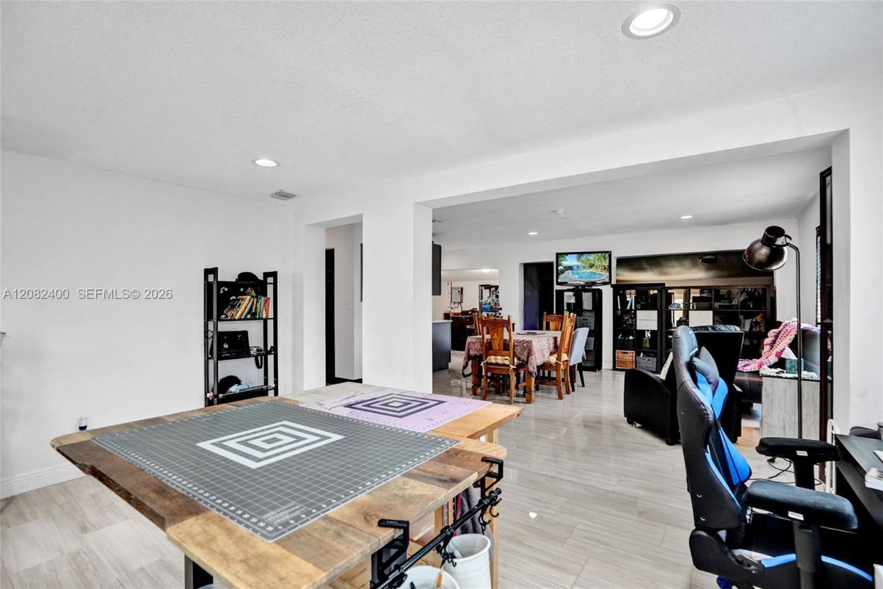 1124 NW 16th St , Fort Lauderdale, FL 33311 Photo