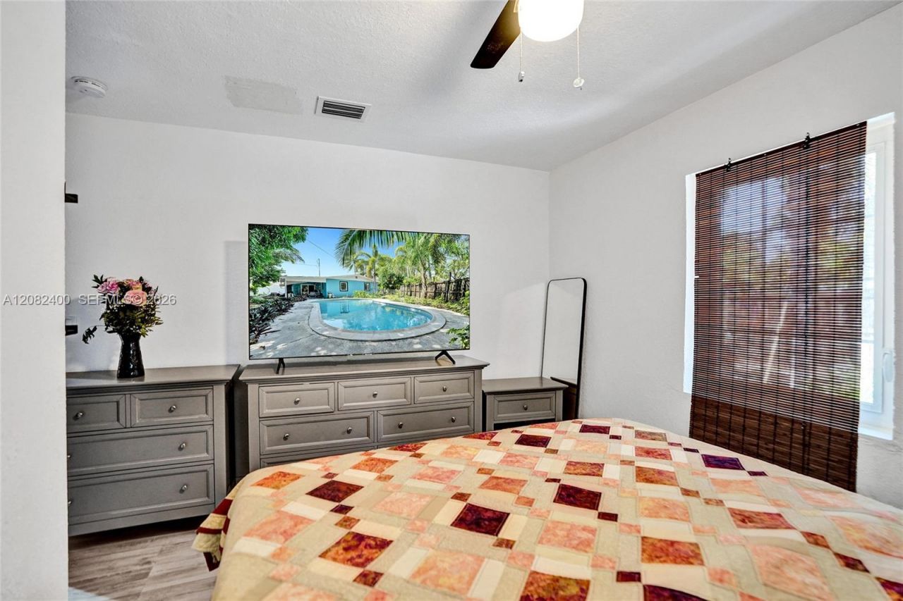 1124 NW 16th St , Fort Lauderdale, FL 33311 Photo