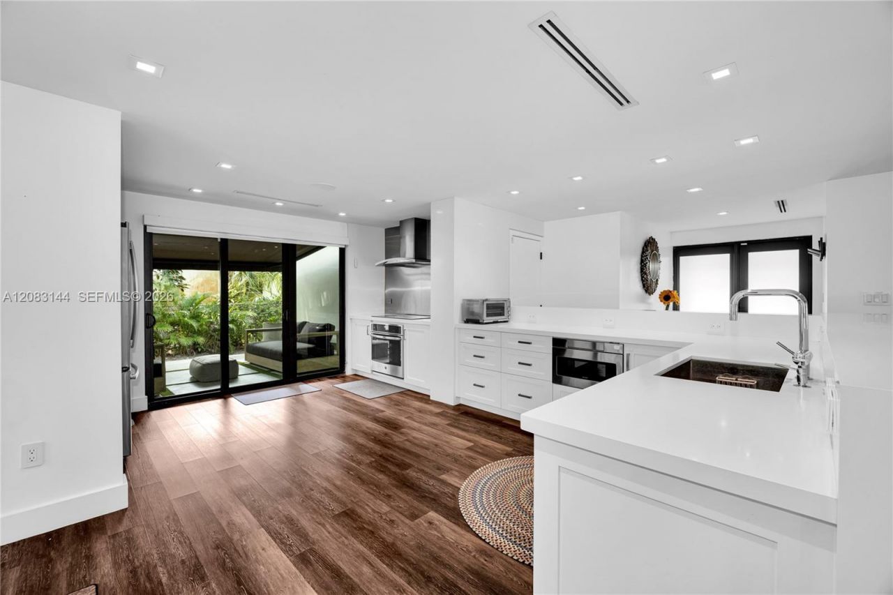 8201 SW 62nd Ave, South Miami, FL 33143 Photo