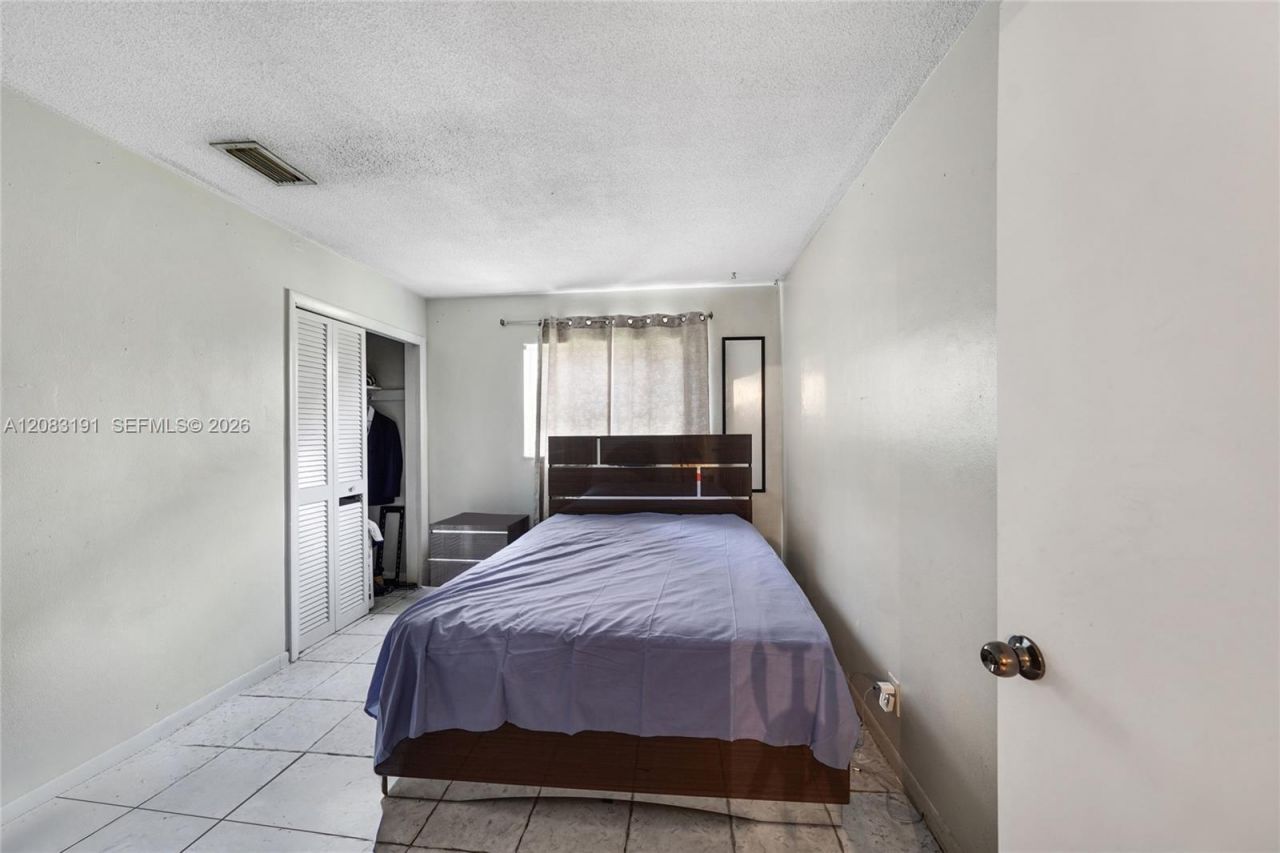 11041 NW 39th St , Coral Springs, FL 33065 Photo