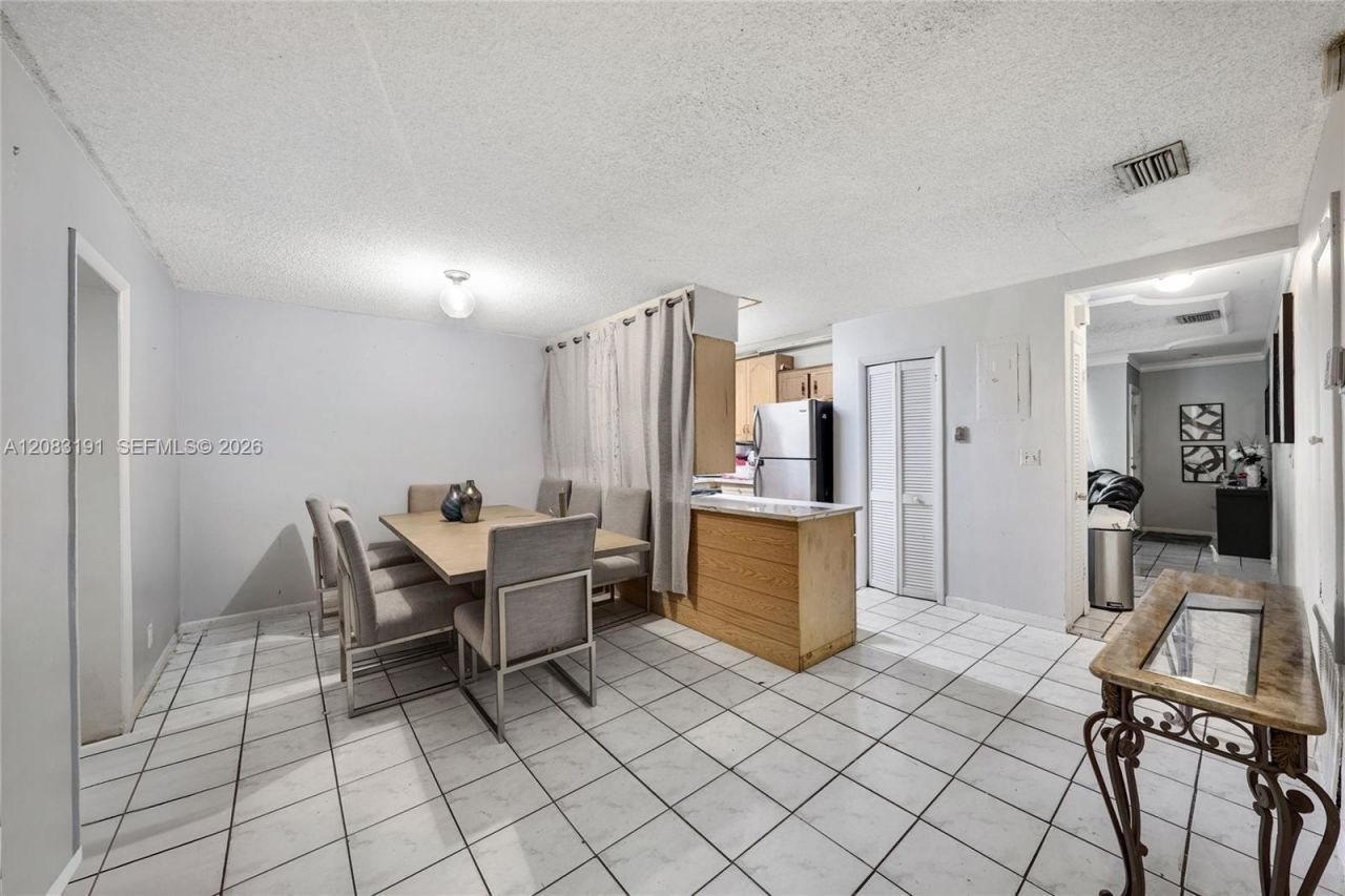 11041 NW 39th St , Coral Springs, FL 33065 Photo